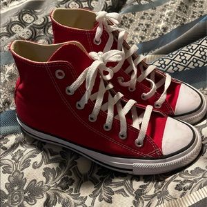 Converse Red